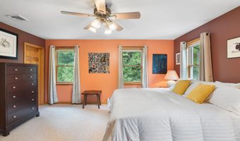 925 Hinesburg Rd, Brattleboro, VT 05301