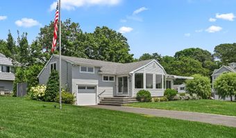 50 Beach View Dr, Stamford, CT 06902