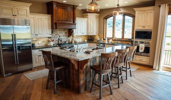 29 WHITE POINT Rd, Cora, WY 82925