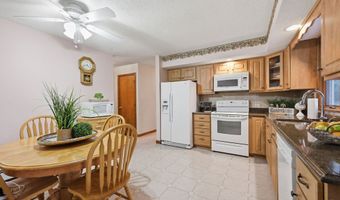 7 Dogwood Dr, Ansonia, CT 06401