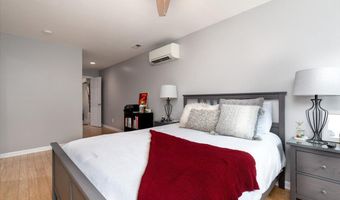 7403 OLD CHAPEL Dr, Bowie, MD 20715