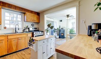80 Barrett Ave, North Providence, RI 02904
