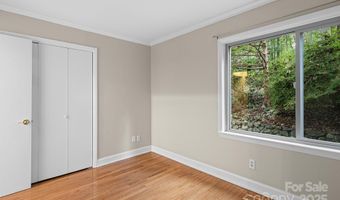 23 Shelby Dr, Asheville, NC 28803