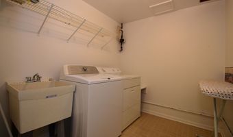15 Ash Hill Ct, Batesville, IN 47006