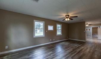 834 S A St, Arkansas City, KS 67005