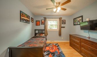 149 E 75th St, Anderson, IN 46013