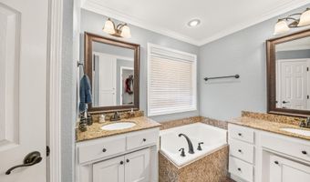 203 Creek View Dr, Austin, AR 72007