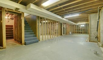 907 A Ave, Armstrong, IA 50514