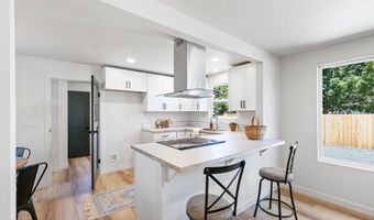 1938 7TH St, Springfield, OR 97477