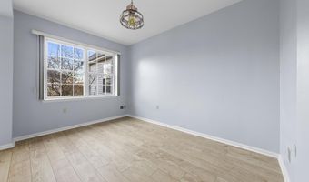 18 Valley Stream Pl, Barnegat, NJ 08005