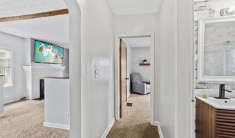 440 Long St, Ashville, OH 43103