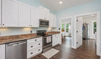 1827 Waterway Dr, Baker, FL 32531