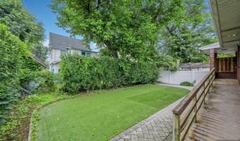21 E Central Ave, Bergenfield, NJ 07621