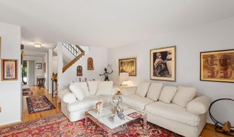 12 PENNY Ln #12, Baltimore, MD 21209