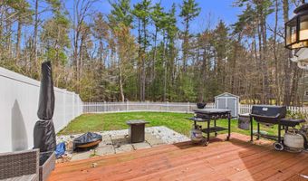 19 Deerwood Dr B, Amherst, NH 03031