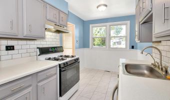 1466 BLUEJAY Rd, Abington, PA 19001