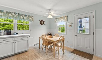 8 Stackpole Cir, Bourne, MA 02532