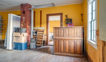 184 VT 5A, Burke, VT 05871