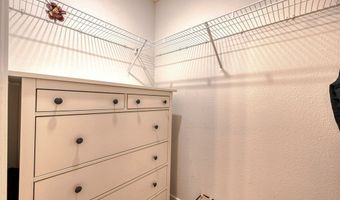 5571 Bethany Bend Dr, Las Vegas, NV 89135