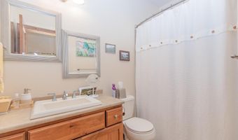 932 Emerald Pines Dr, Arnolds Park, IA 51331