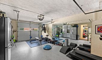 6401 CRANE Ter, Bethesda, MD 20817