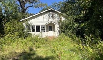 704 College St, Bainbridge, GA 39819