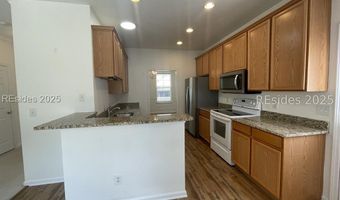 15 6th Ave, Bluffton, SC 29910