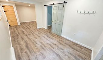 20 Indian Trl, Glocester, RI 02814