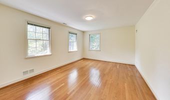 4238 50TH St NW, Washington, DC 20016