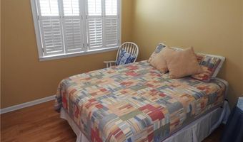 220 Lake Shore Dr, Alma, GA 31510