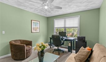 76 Lakehurst Dr, Coventry, RI 02816