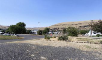 904 3rd St, Asotin, WA 99403