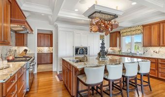 737 Boston Neck Rd, Narragansett, RI 02882