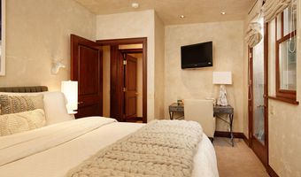 945 E Cooper Ave, Aspen, CO 81611