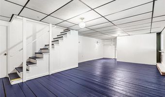 31 Stanchion Ave, Jamestown, RI 02835