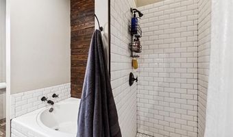 5558 N 441, Adair, OK 74330