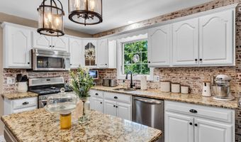 382 Wheaton Ave, Bayville, NJ 08721
