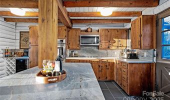 16 Decker Dr, Asheville, NC 28803