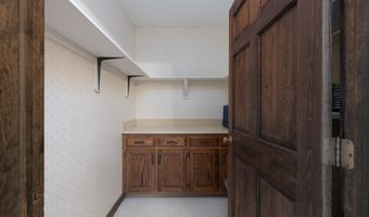 6 El Toro Dr, Bristol, CT 06010