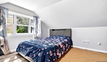 166 Pleasant Ave, Bergenfield, NJ 07621