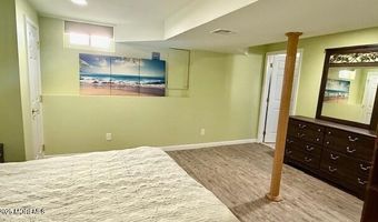 1245 Longboat Ave, Beachwood, NJ 08722