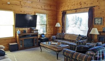 30 Mountain Air Dr, Cascade, ID 83611
