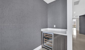 3300 NE 188 St 611, Aventura, FL 33180