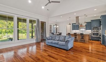 591 CR 215, Abbeville, MS 38601