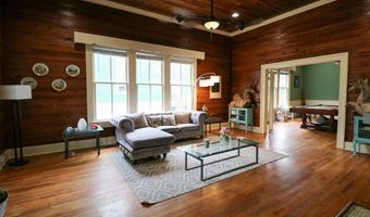 526 Academy St, Bainbridge, GA 39819