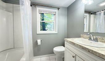 1 Annaberry Ln 1A, Auburn, MA 01501