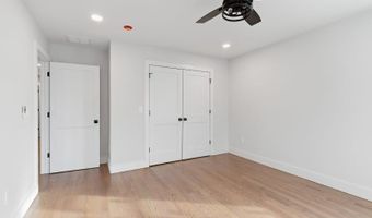 54 E Washington Ave, Atlantic Highlands, NJ 07716