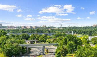2475 VIRGINIA Ave NW 822, Washington, DC 20037