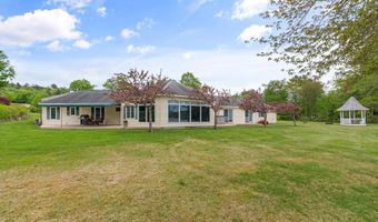 1 Mayhew Tpke, Bridgewater, NH 03222