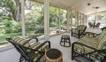 160 Ave C, Apalachicola, FL 32320